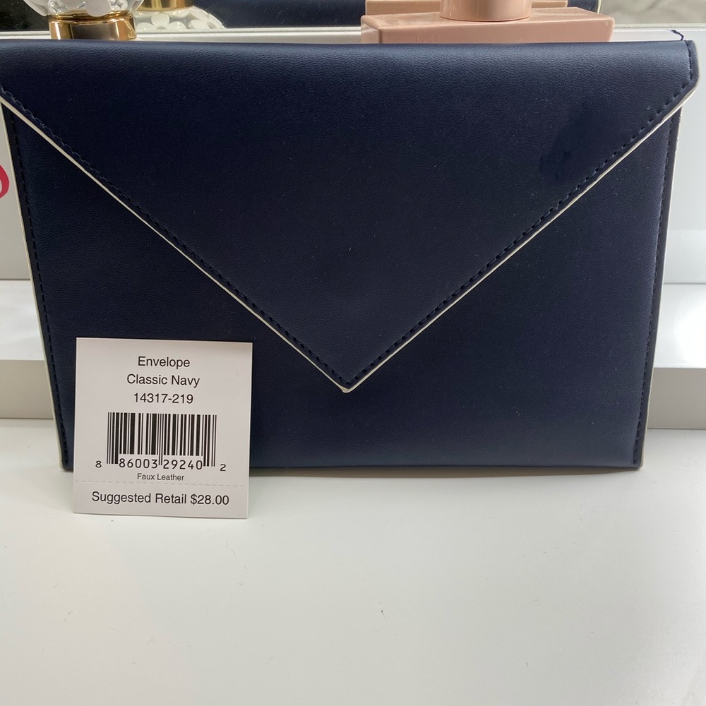 BRAND NEW Vera Bradley Envelope